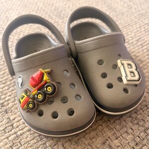 CROCS Gray Kids Shoes with 2 jibbitz
